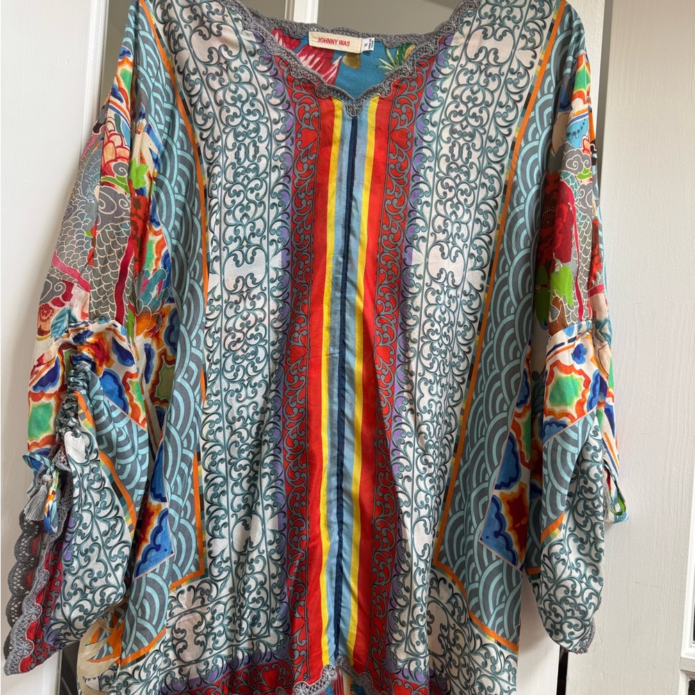 Johnny Was silk top size XL